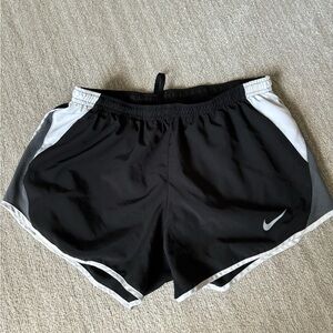 Nike Women’s Tempo Shorts